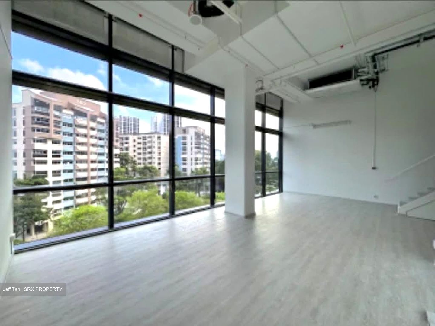 Woods Square (D25), Office #623049311